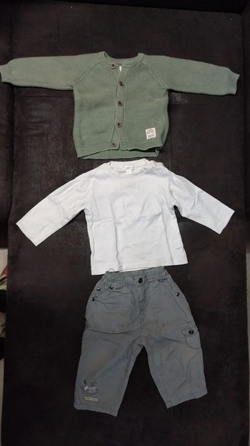 Lot vêtements 12 mois