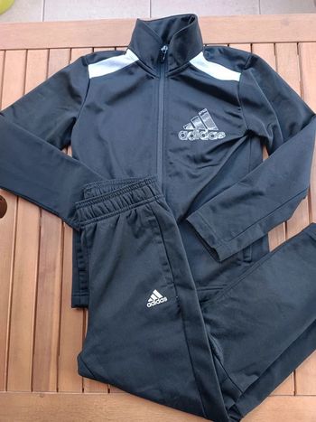 Ensemble adidas 7-8ans