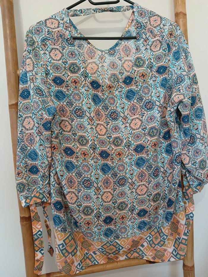 Jolie tunique à motifs, taille 38/40. - photo numéro 5