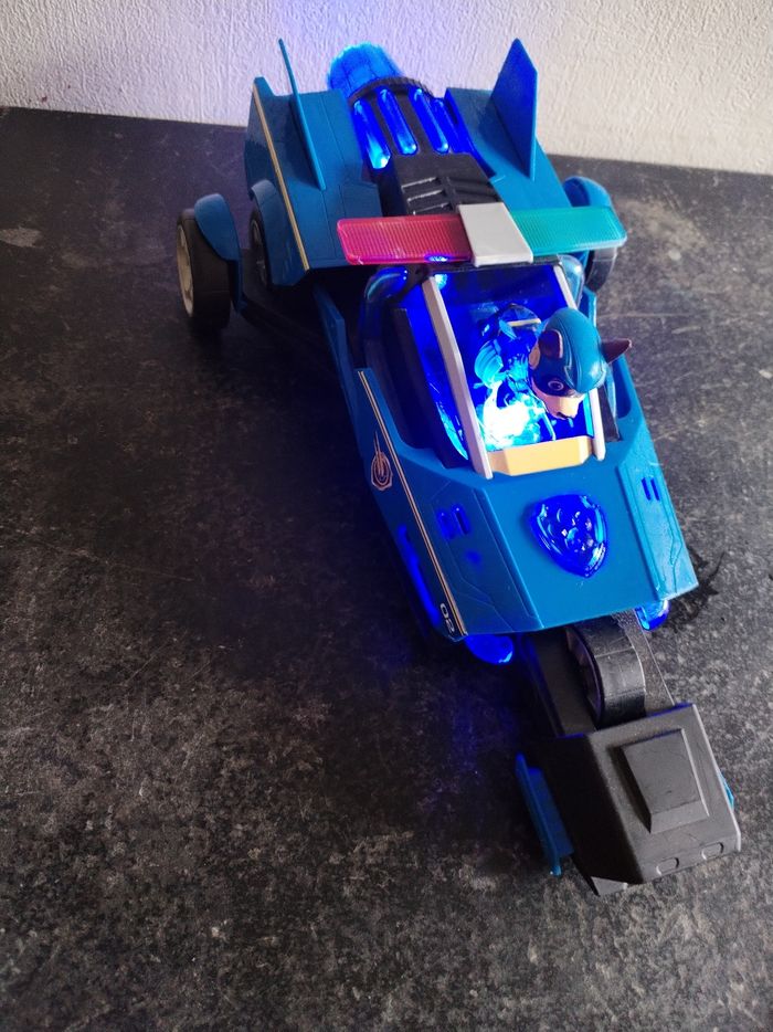 Grosse voiture de chasse - photo numéro 4