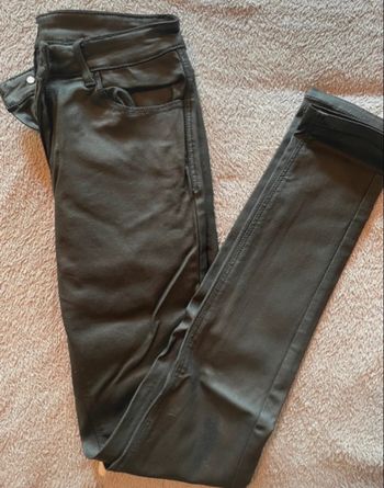 jean similicuir cuir noir PIMKIE - taille M, rock & tendance (léger défaut)