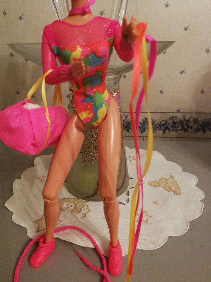 Barbie gymnase année 93 - photo numéro 4