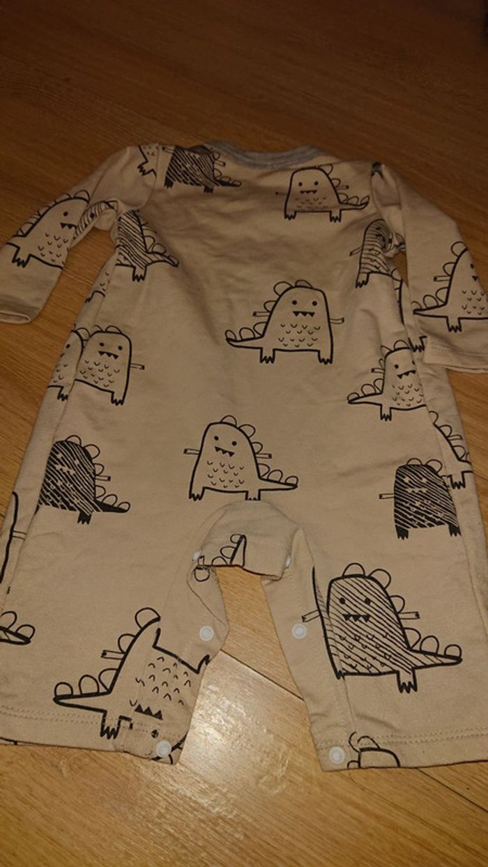 Pyjama léger beige motif dinosaure - photo numéro 2