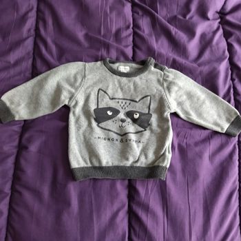Pull bébé gris