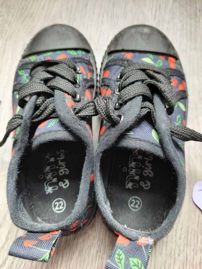 Chaussure p22 - photo numéro 3