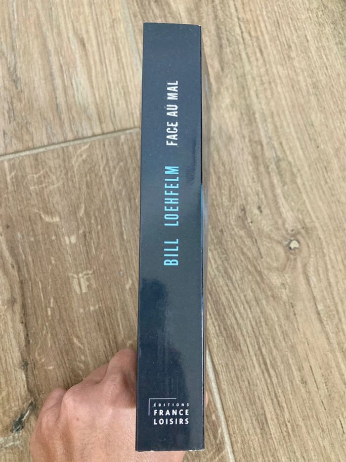 Livre policier : Face au mal - photo numéro 2