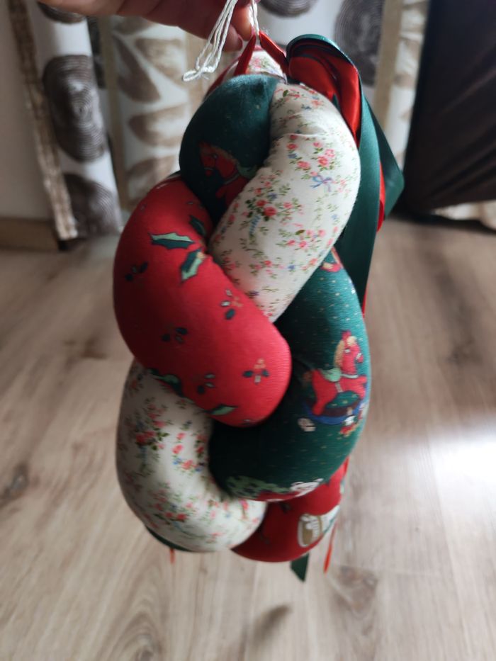 Couronne de Noel tressé en tissu - photo numéro 4