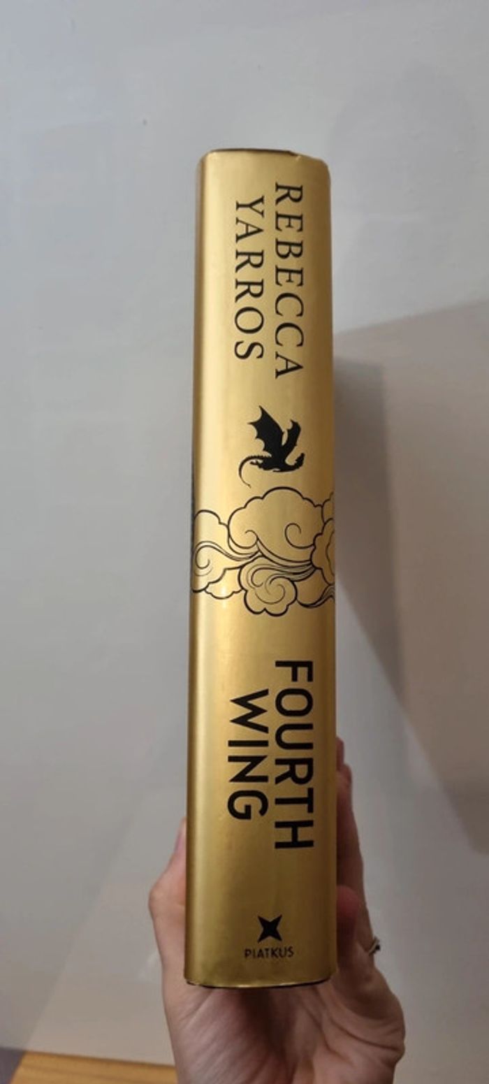 Fourth wing hardcover + Goodies - photo numéro 5