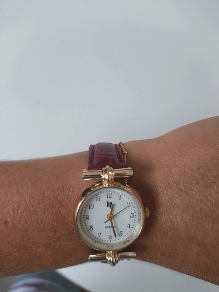 Montre en cuir lip - photo numéro 2