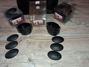Lot de trois boîtes de petites cocottes apéro avec couvercles