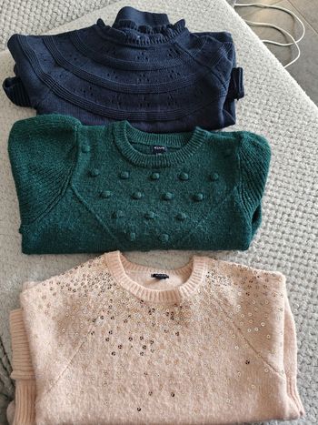 Lot de 3 robes pull en 8 ans très bon état 