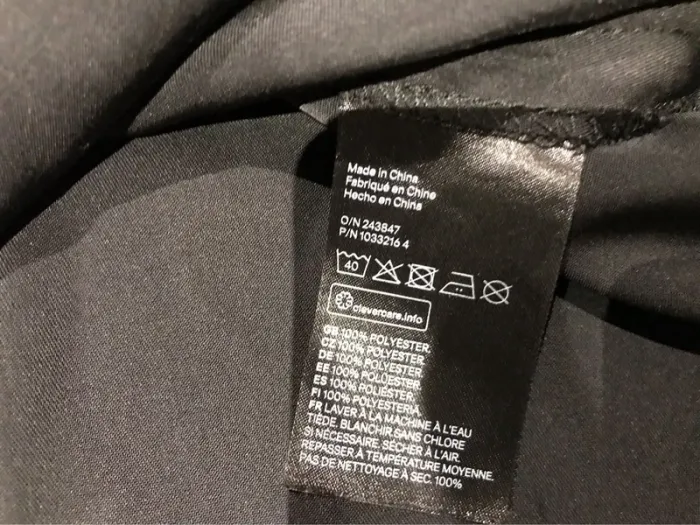 Haut noir h&m XL/XXL - photo numéro 6
