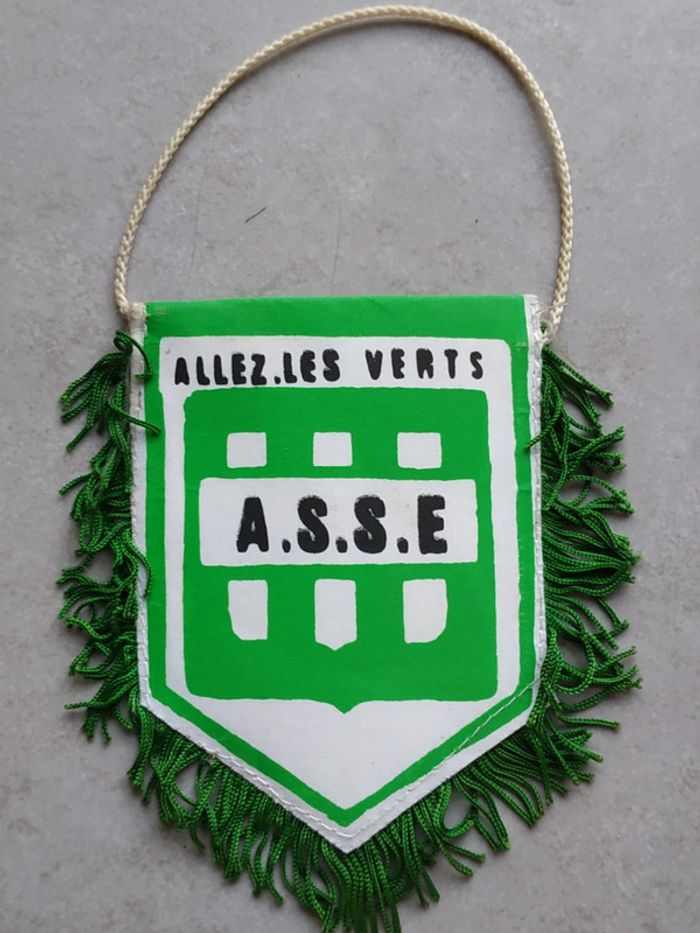 Fanion ancien et rare Saint-Etienne (ASSE) - photo numéro 2