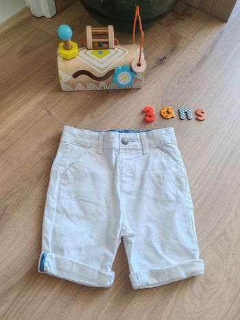 Short 3 ans