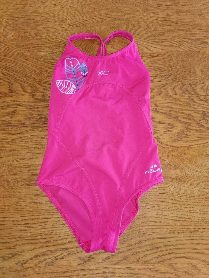 Lot de 5 articles fille printemps/été , 6 ans , très bon état - photo numéro 4