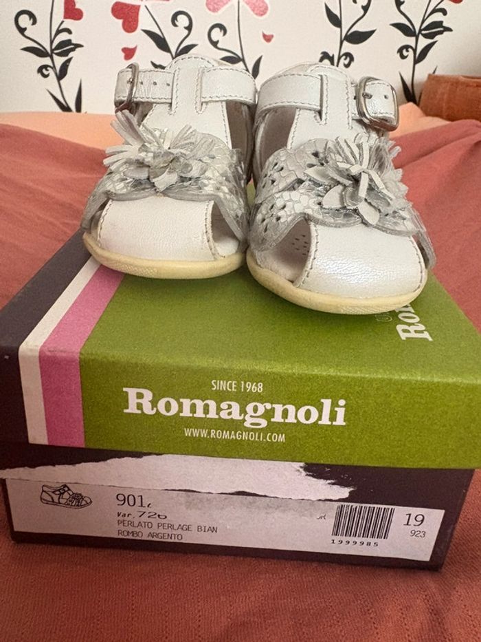 Sandales blanches - photo numéro 3