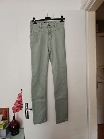 Pantalon slim fit bonobo