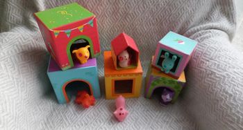 Jeu cubes en carton avec animaux Djeco