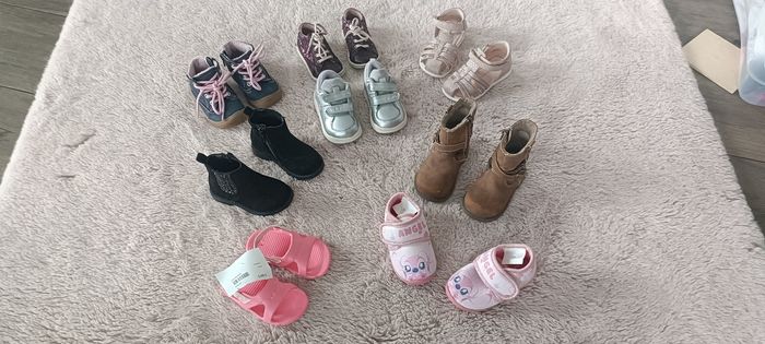 Lot chaussures t 17, 19, 20, 21