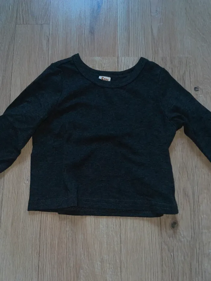 T shirt 1-3 mois - photo numéro 3