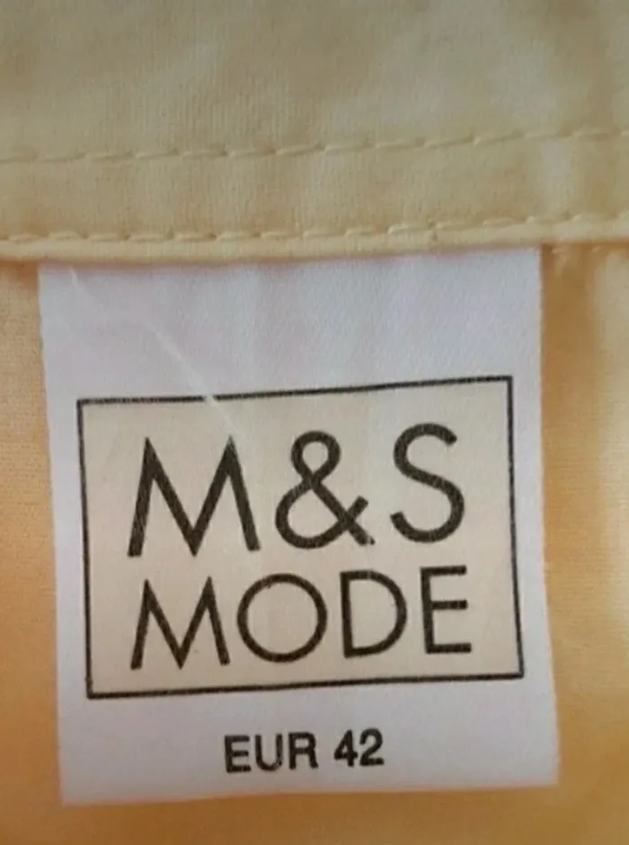 Chemise jaune pastel et son foulard assorti M & S Mode Taille 42 Neuf - photo numéro 8