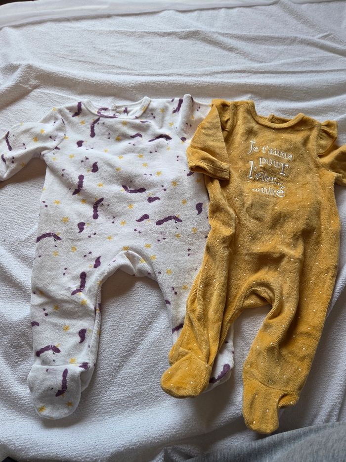 Lot 2 pyjama 1 mois