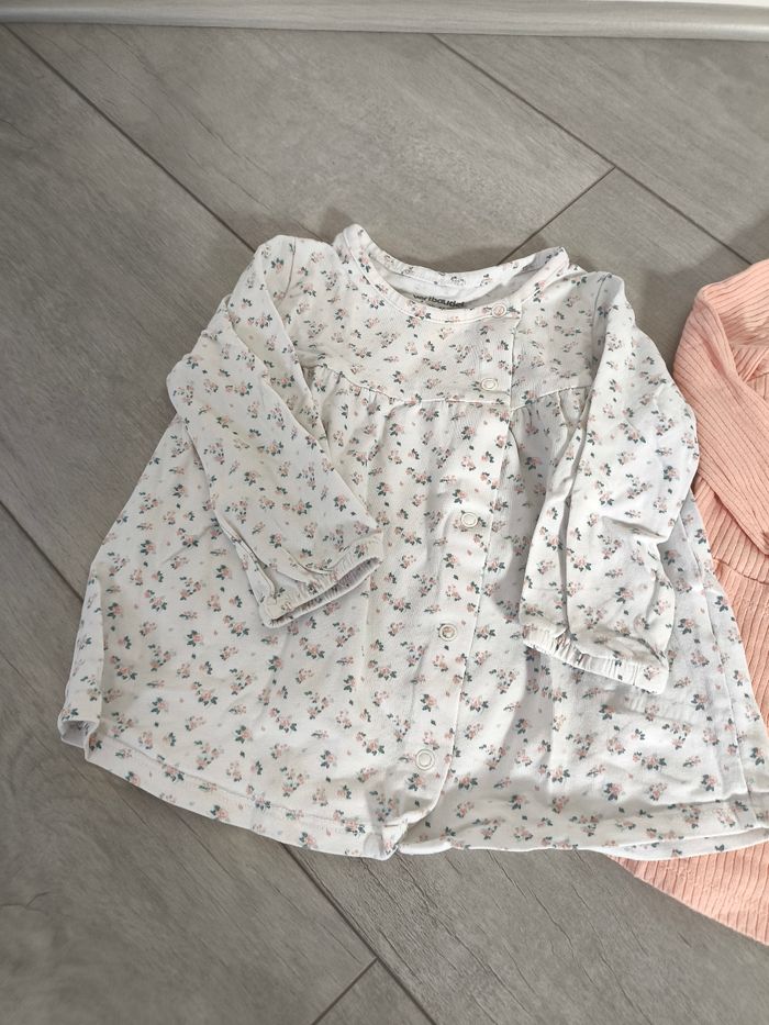2 robes abricot et fleurs - photo numéro 2