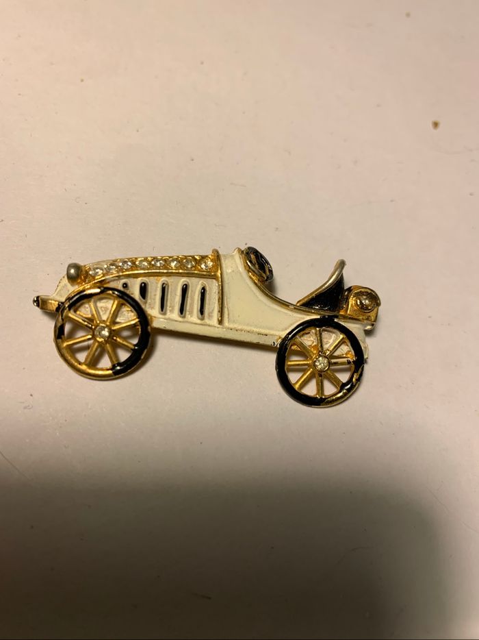 Broche voiture - photo numéro 3