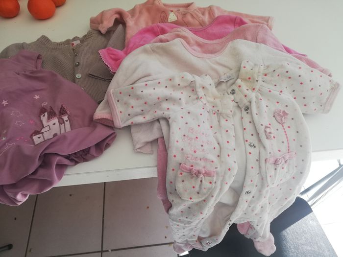 Lot pyjama 1 mois - photo numéro 2
