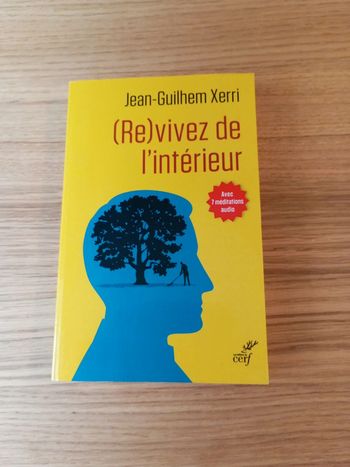 Livre (re) vivez de l'intérieur