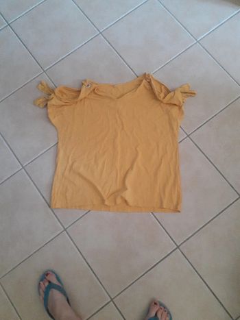 Haut épaule ajourée av lien taille 5