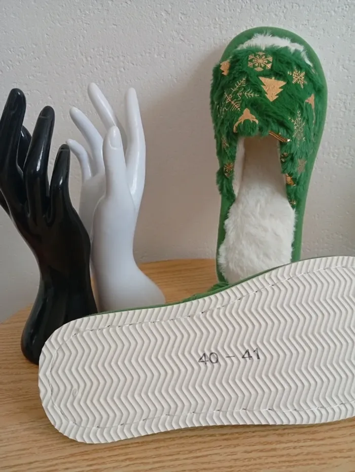 Pantoufles hiver femme spécial Noël 40 idée cadeau - photo numéro 4