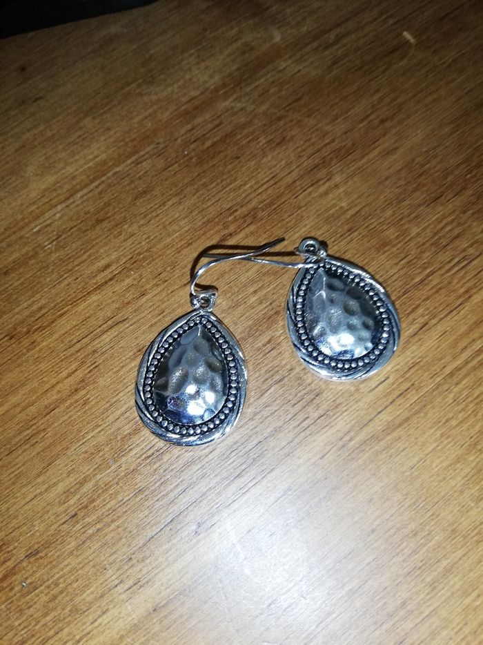 Boucles d'oreilles argentées - photo numéro 2