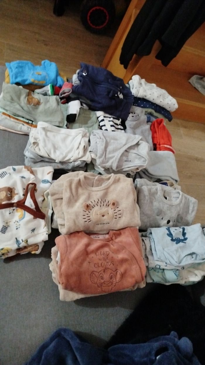 Vêtements bébé - photo numéro 2