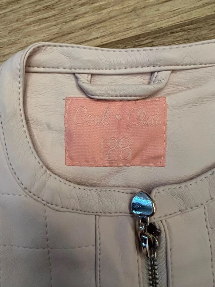 Vends veste rose pale similicuir cool club taille 128cm / 8ans en très bon état - photo numéro 4