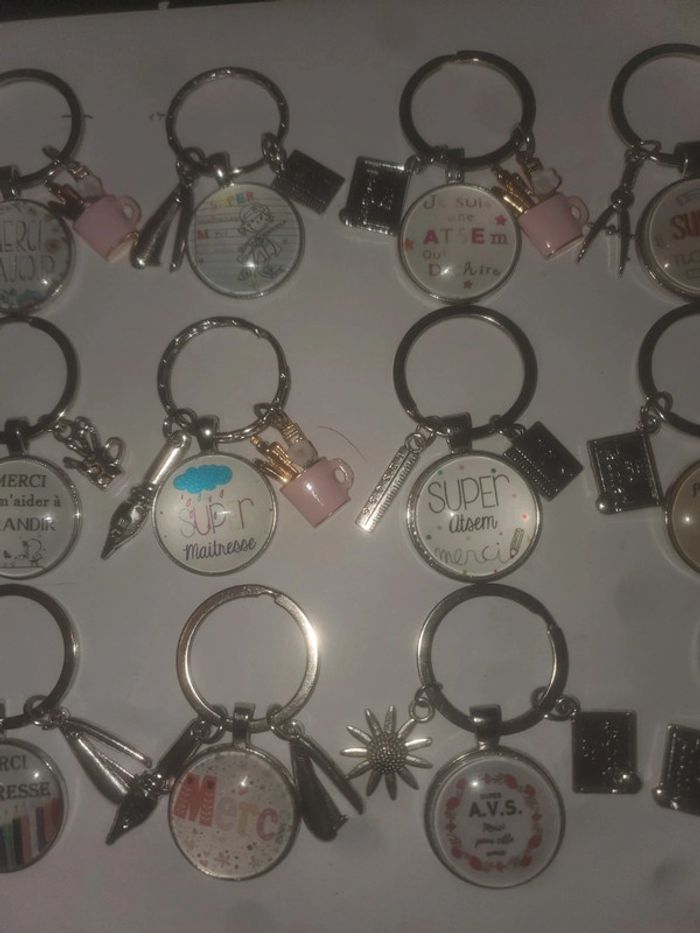 1 porte clé maîtresse atsem avs cadeaux fin d'année - photo numéro 3