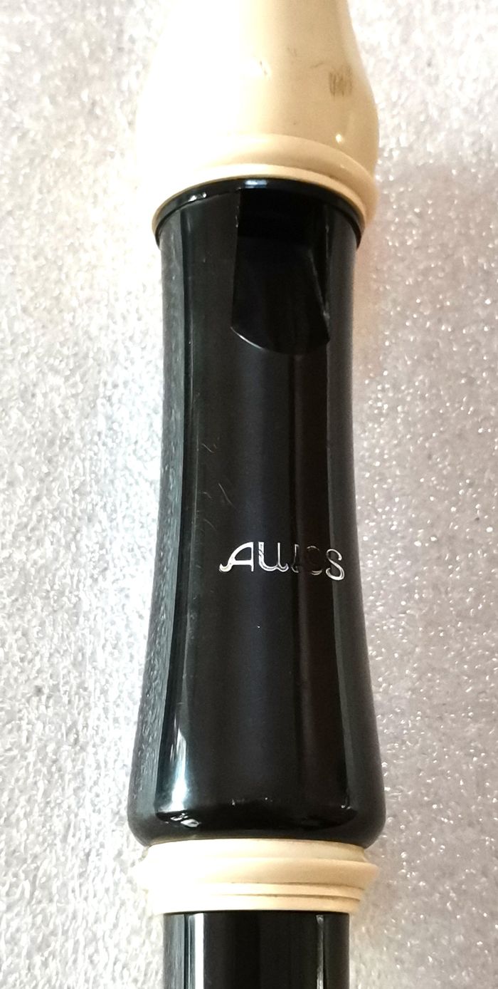 Pipeau "Awss" - photo numéro 2