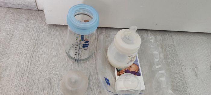 Lot de 2 biberons Mam - photo numéro 2