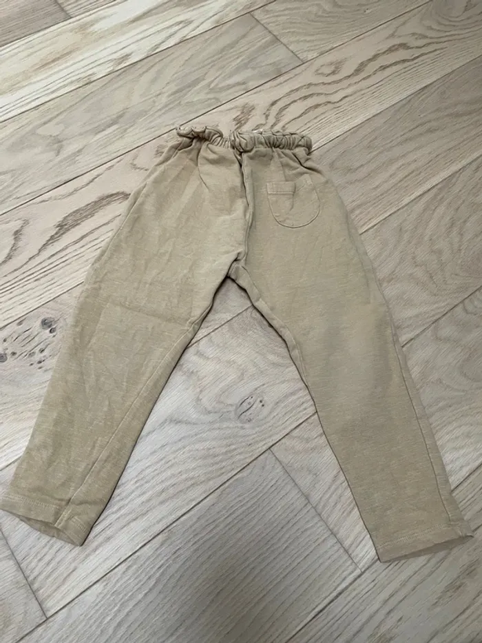 Pantalon jaune moutarde 4 ans