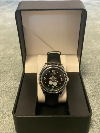 Montre le temps des Cerise
