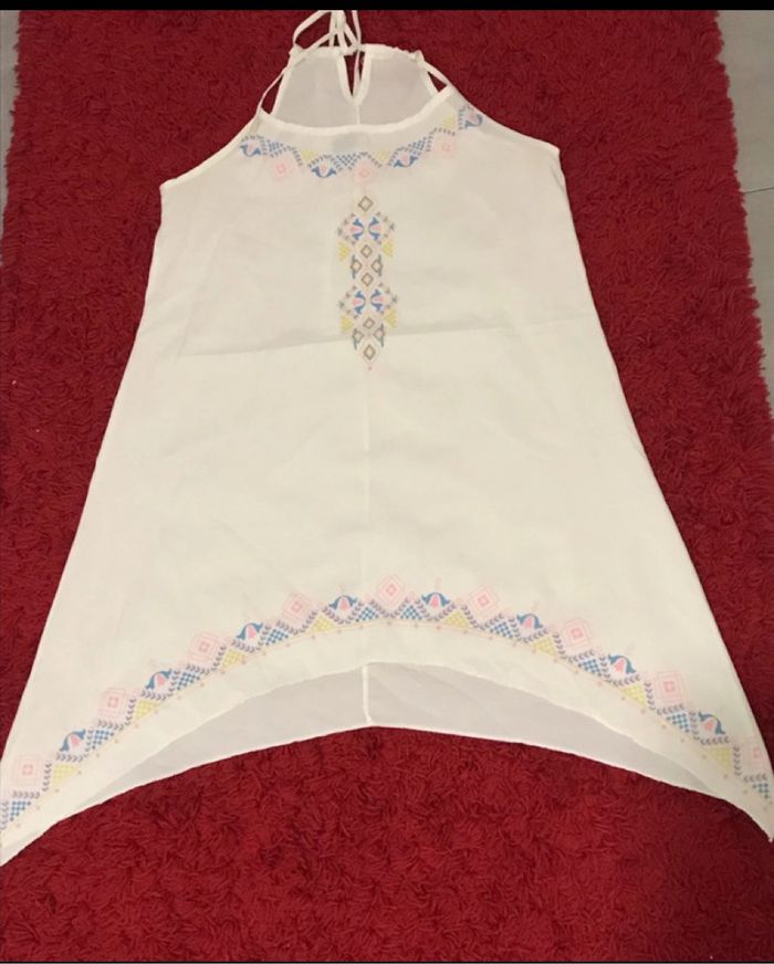 # belle tunique ou robe de plage