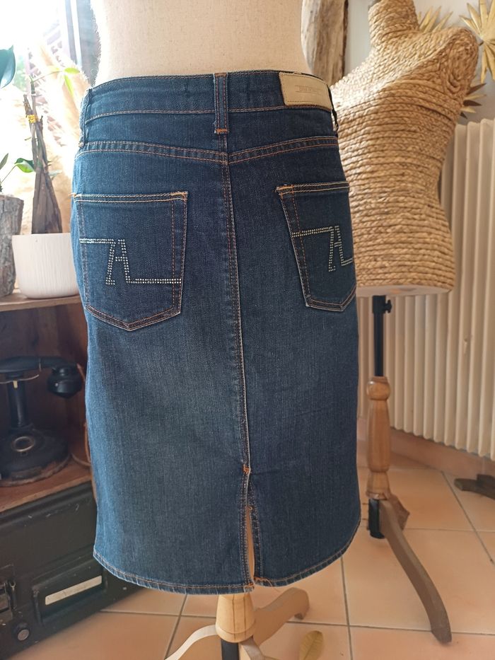 Jupe en Jean Zara - photo numéro 2