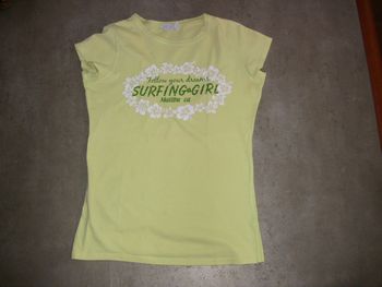 Tee shirt vert anis Taille M Zara