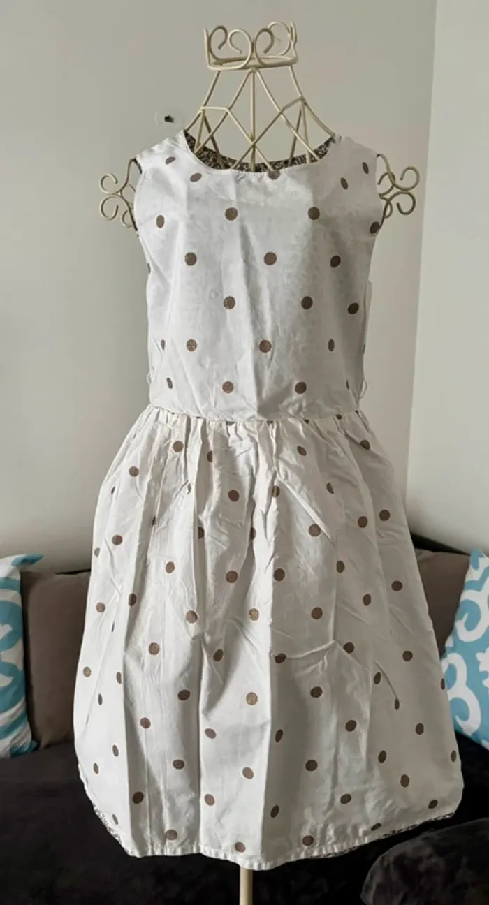 Robe réversible fille 10 ans – Kiabi – très bon état - photo numéro 7