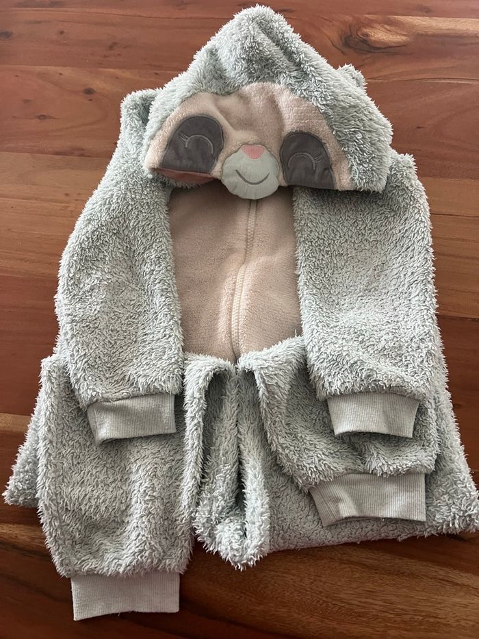 Pyjama  1 pièce paresseux 5/6ans
