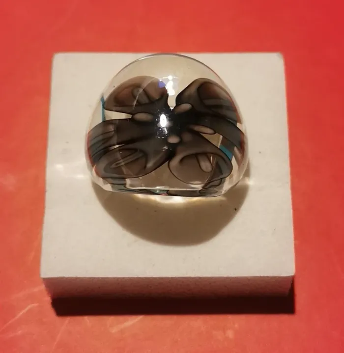 Bague avec fleur neuve