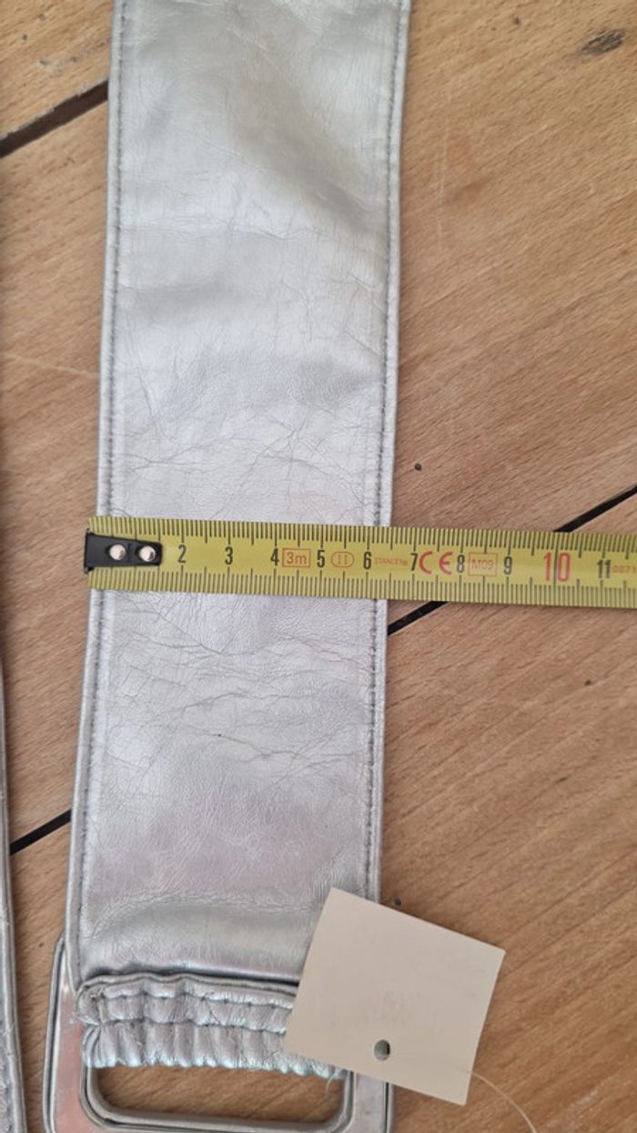 Ceinture argentée asymétrique – style rock – 112 cm – sans trous - photo numéro 5