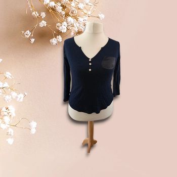 Top bleu marine manches longues 3/4 avec fausse poche