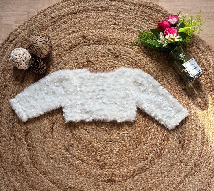 🌺Boléro blanc en fausse fourrure Taille 12mois/80cm🌺 - photo numéro 5