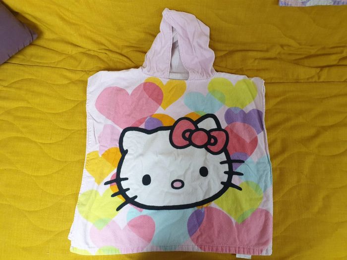 Poncho Hello Kitty taille unique